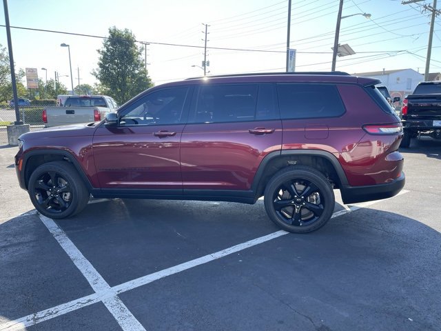 2023 Jeep Grand Cherokee Altitude photo 4