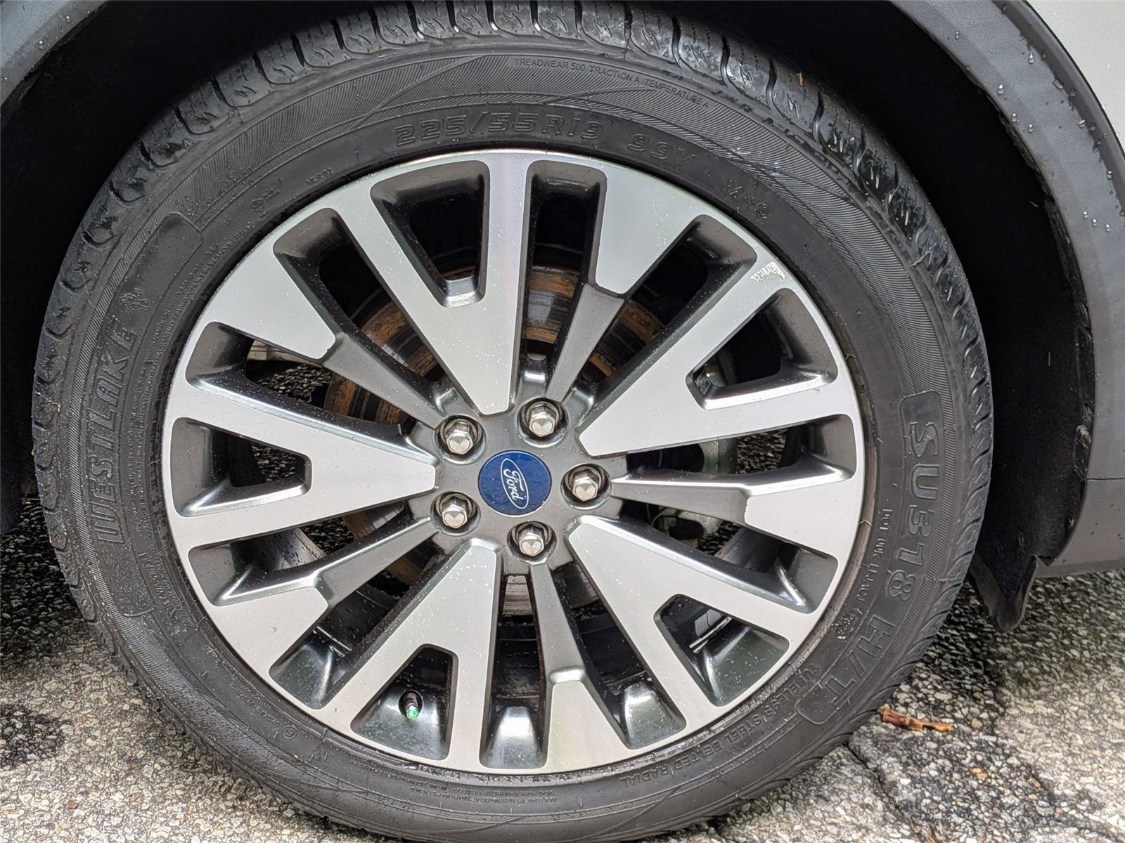 2020 Ford Escape Titanium photo 7