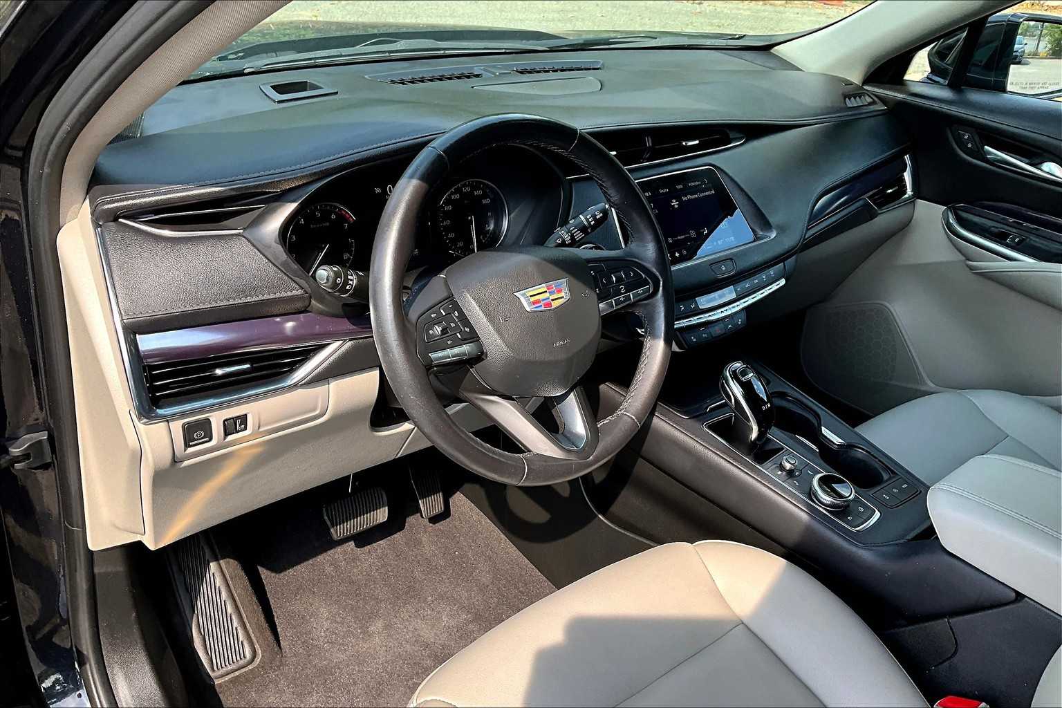 2022 Cadillac XT4 Luxury photo 14