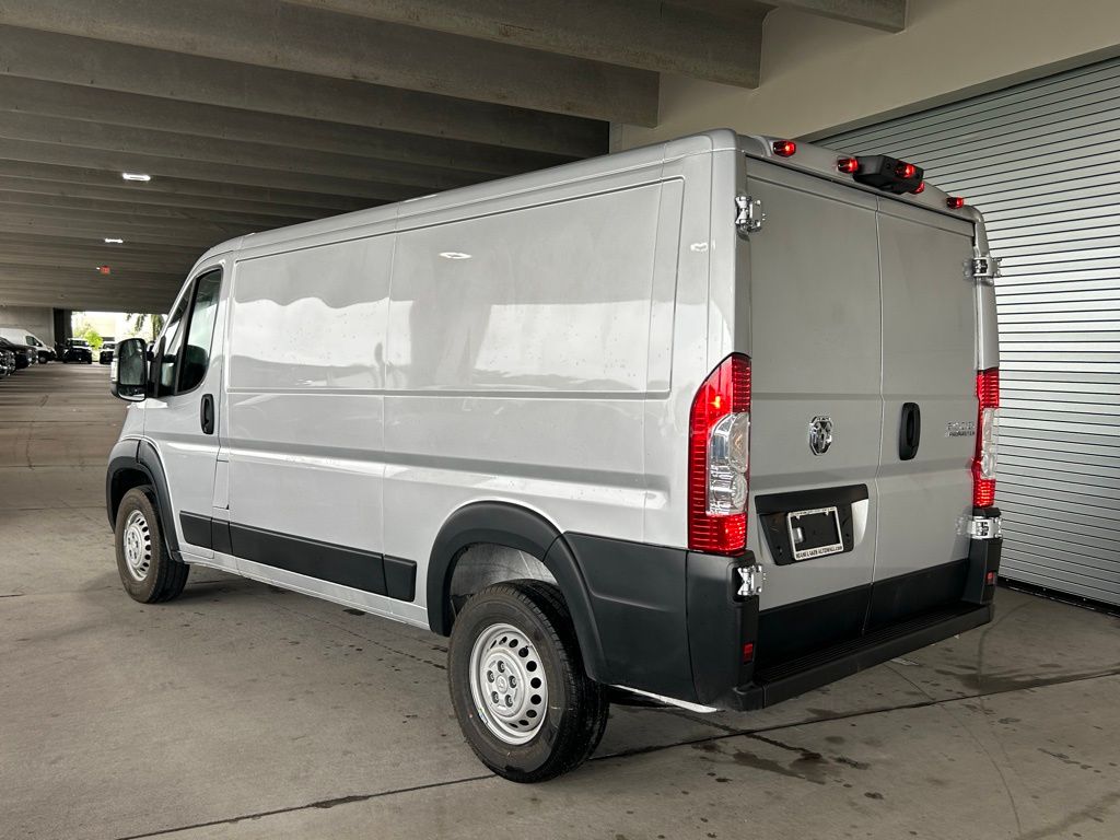 2025 Ram ProMaster 2500 photo 4