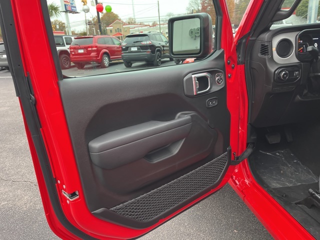 2025 Jeep Wrangler Sport S photo 2