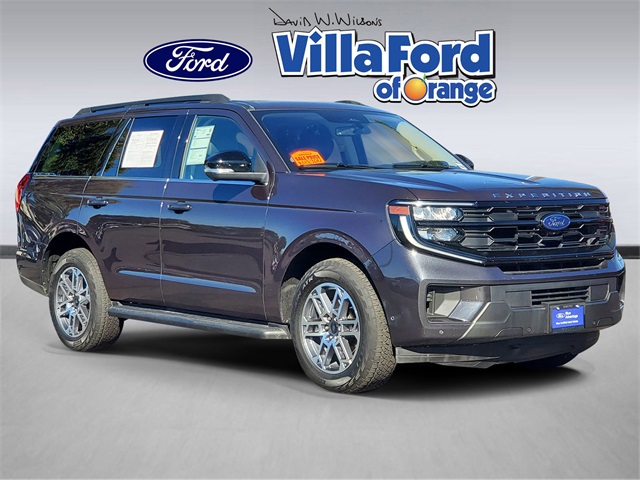 2025 Ford Expedition Active's photo