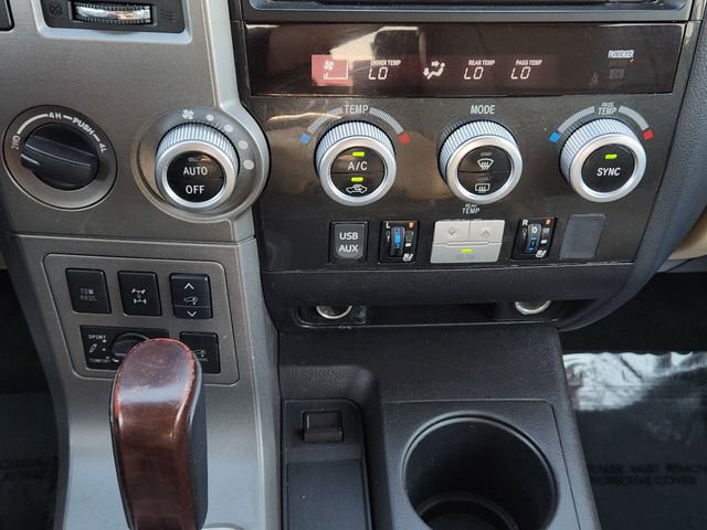 2015 Toyota Sequoia Platinum photo 20