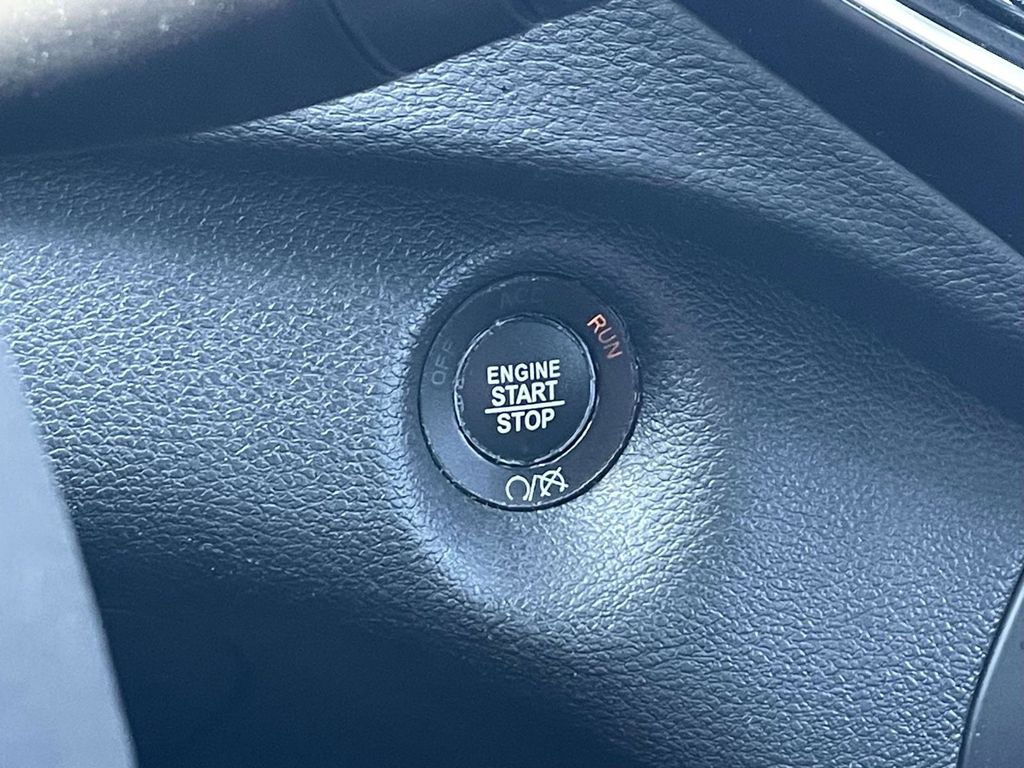 2019 Jeep Cherokee Latitude photo 34