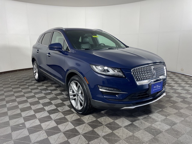 Used 2019 Lincoln MKC Reserve with VIN 5LMCJ3D94KUL02447 for sale in Shakopee, Minnesota