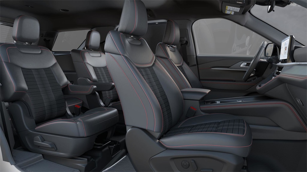 2025 Ford Explorer ST-Line photo 6