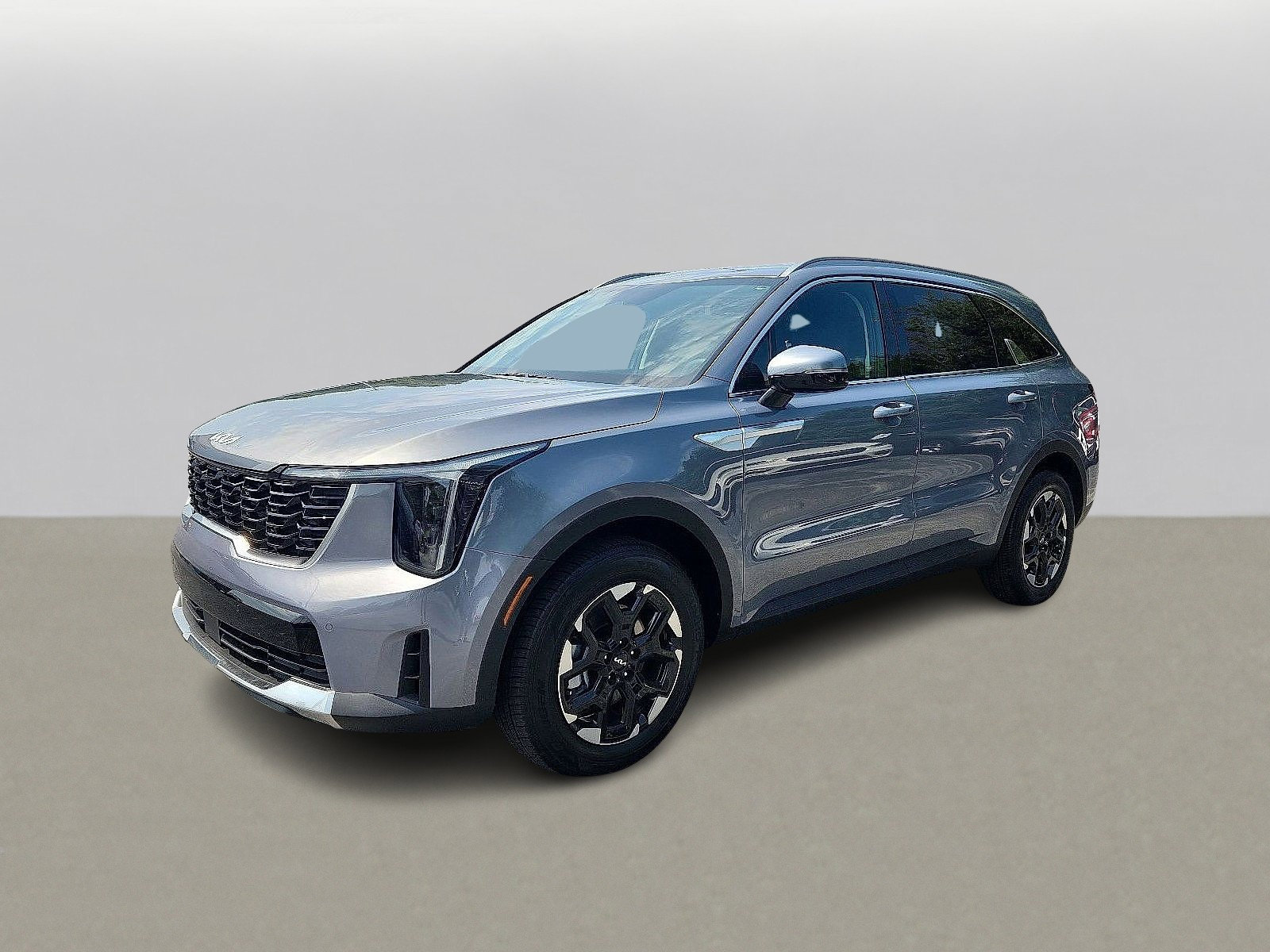 2025 Kia Sorento S photo 2