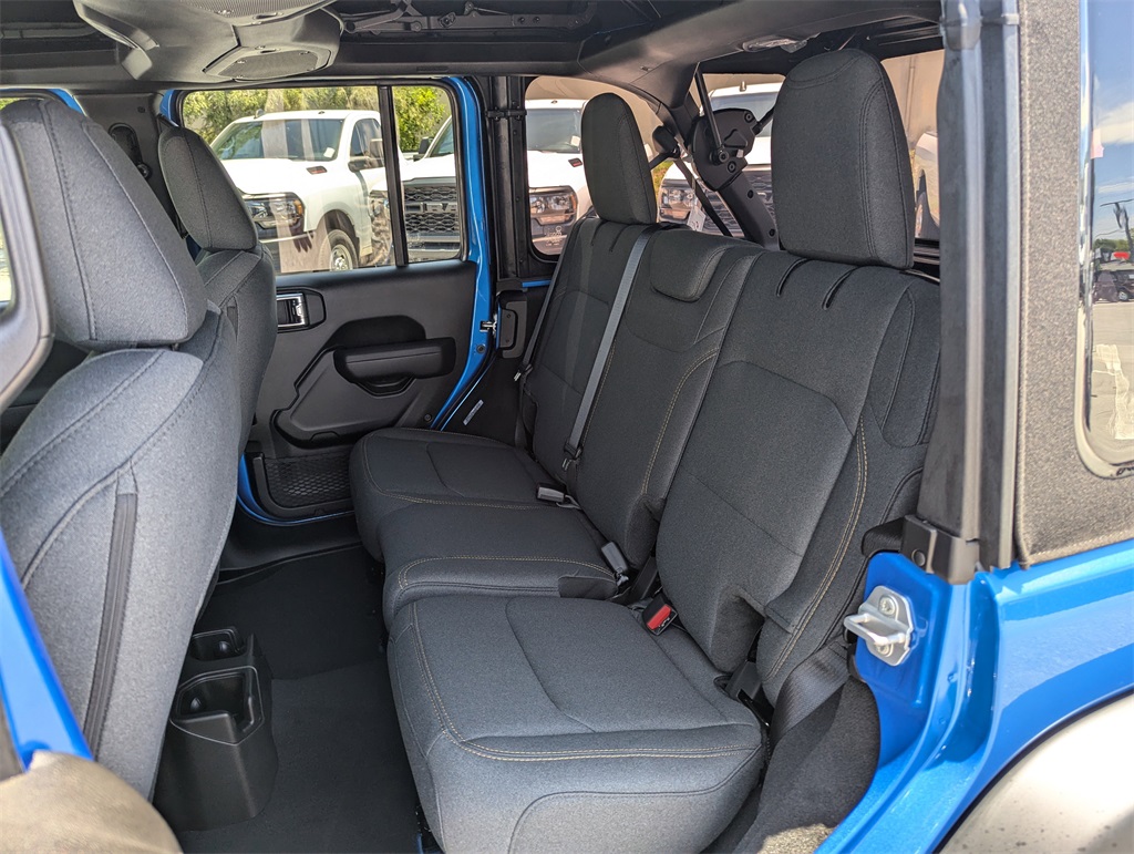 2025 Jeep Wrangler Sport S photo 27