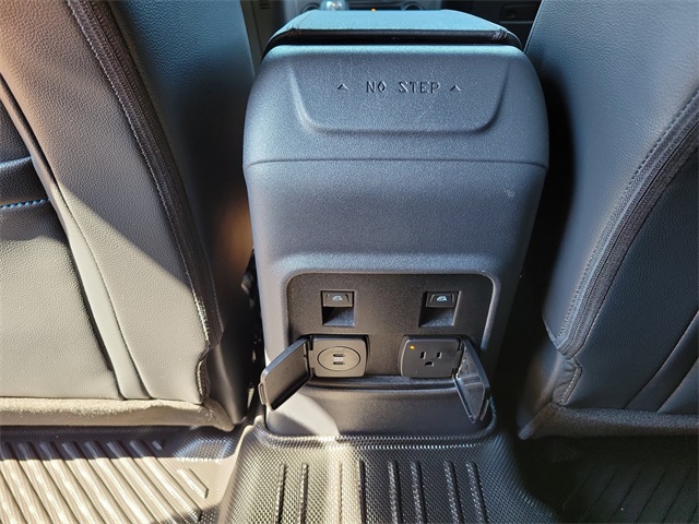 2024 Ford Bronco Outer Banks photo 12