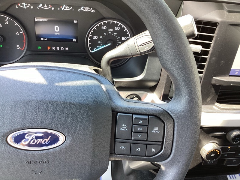 2025 Ford F-350 photo 29