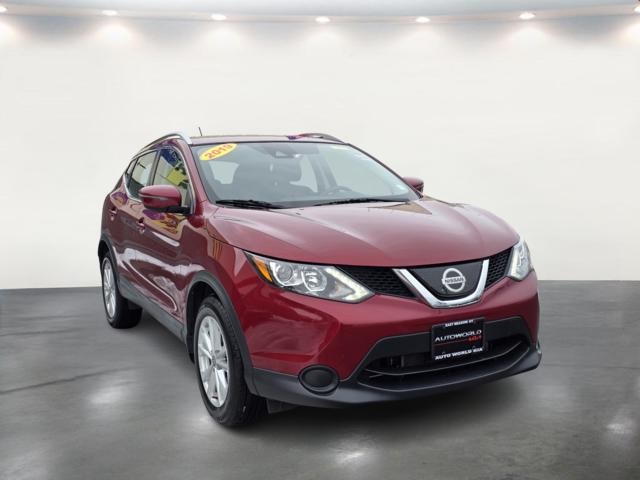 2019 Nissan Rogue Sport SV's photo