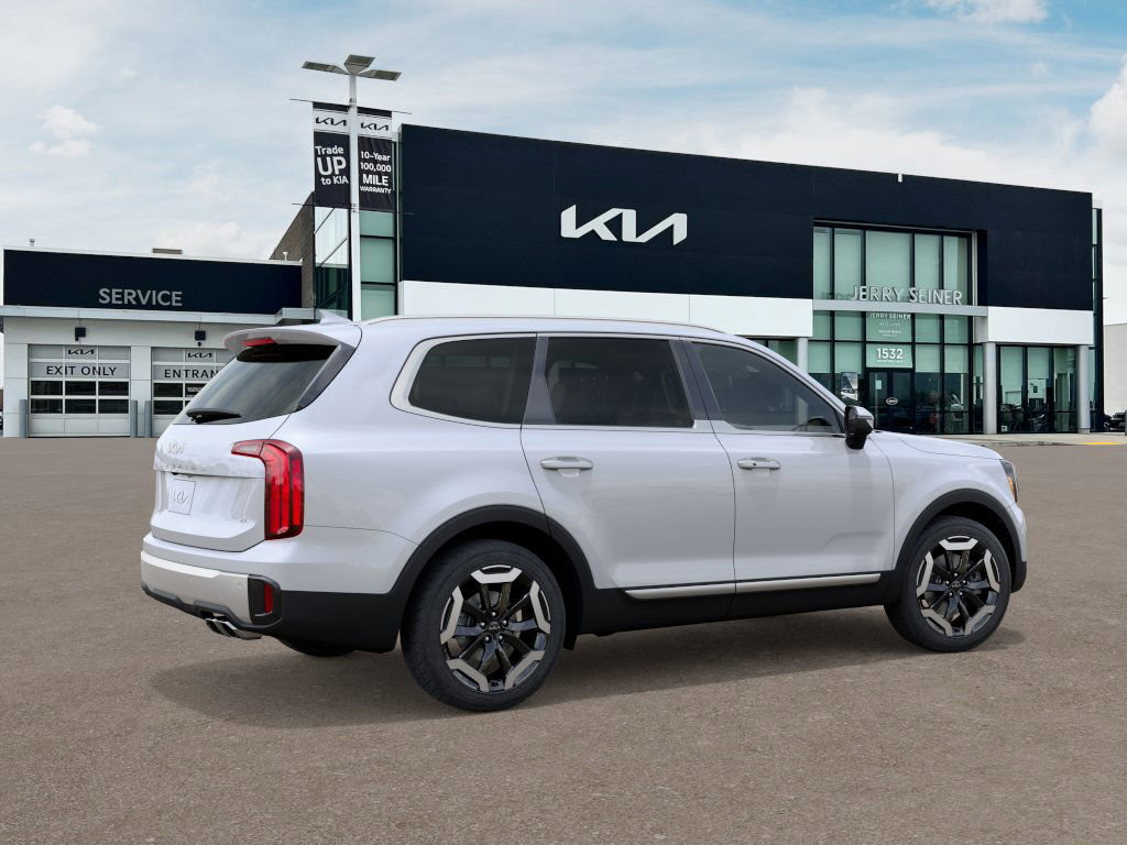 2025 Kia Telluride S photo 2