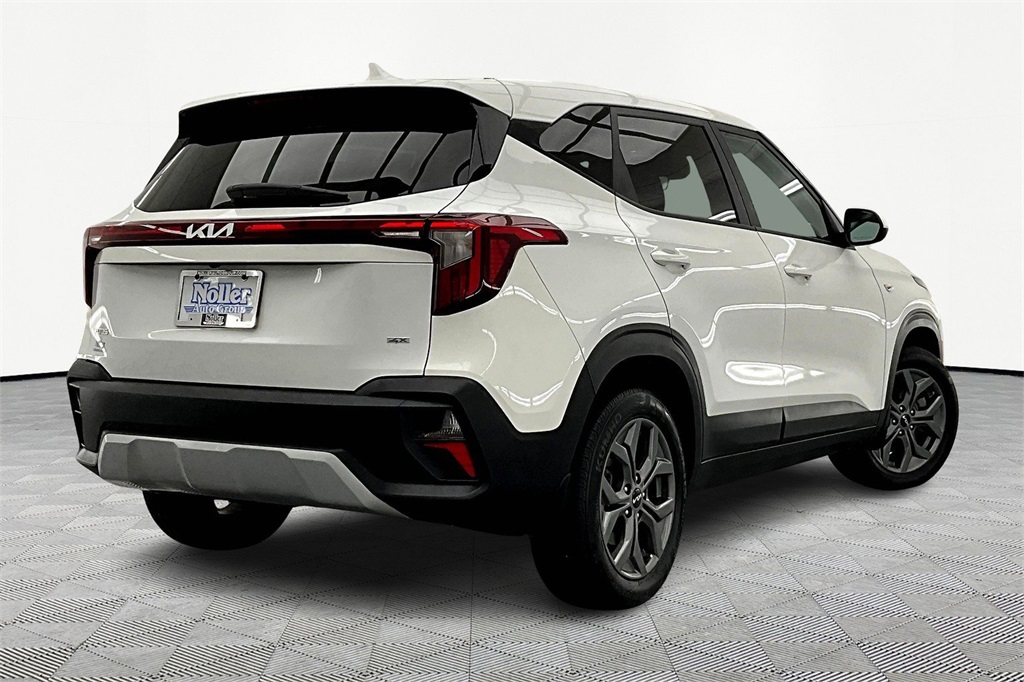 Used 2024 Kia Seltos LX with VIN KNDEPCAA1R7501929 for sale in Kansas City