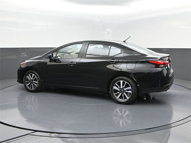 2025 Nissan Versa 1.6 S photo 3