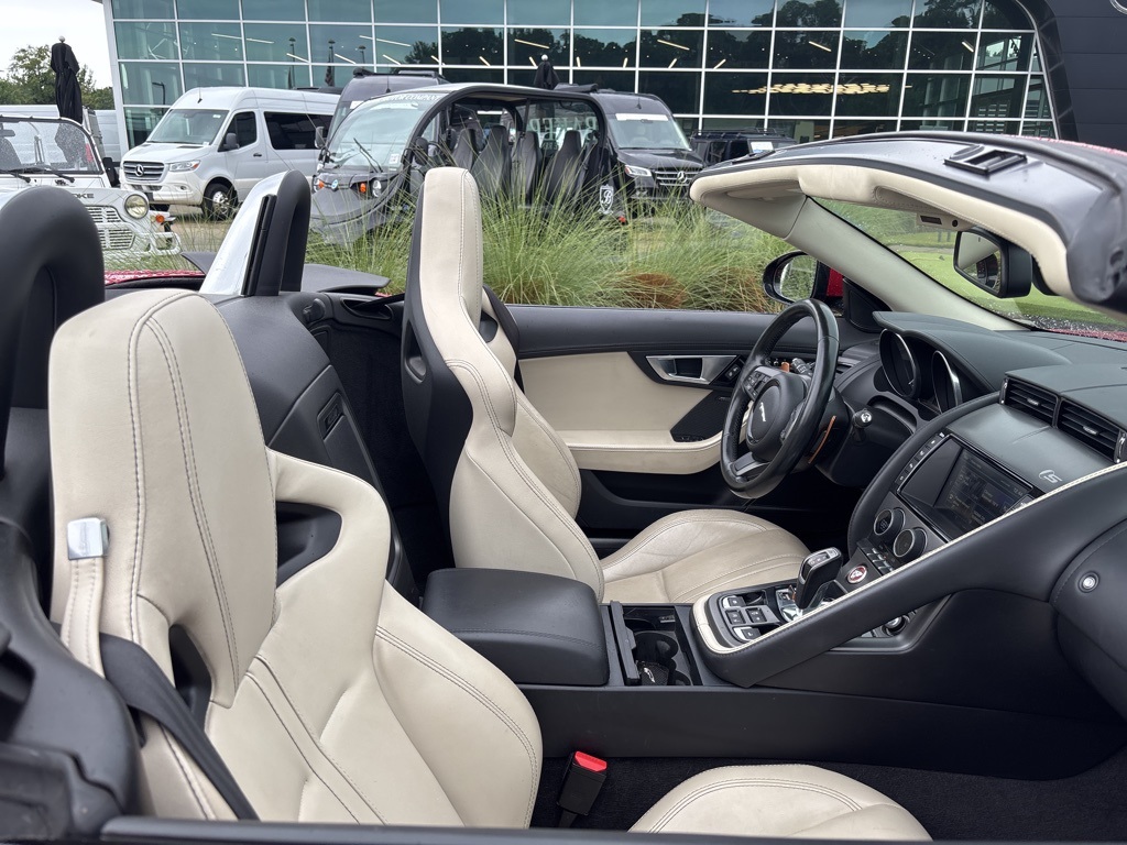 2016 Jaguar F-TYPE S photo 16
