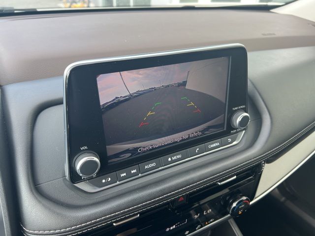 2023 Nissan Rogue SV photo 10