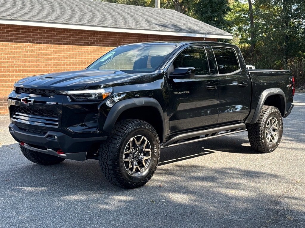 2026 Chevrolet Colorado ZR2 photo 27