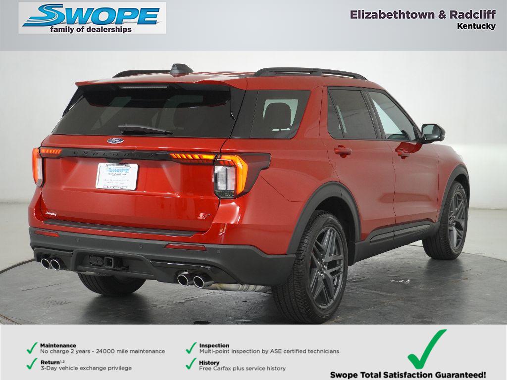 2025 Ford Explorer ST photo 3
