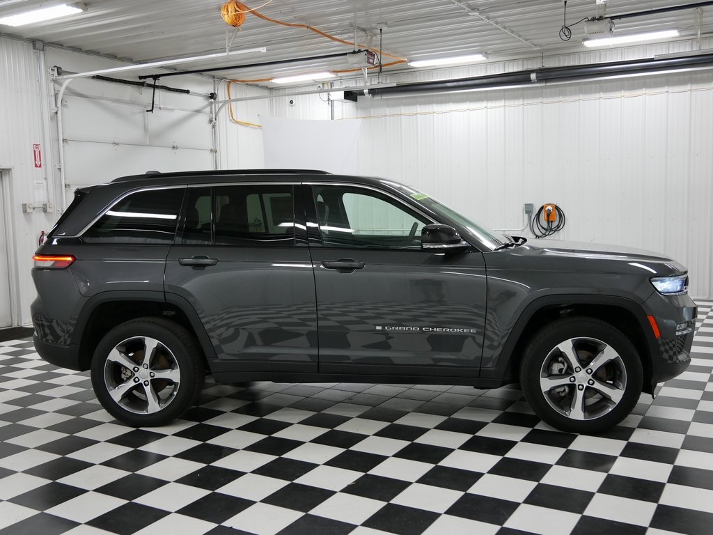 Used 2024 Jeep Grand Cherokee Limited with VIN 1C4RJHBG0RC238455 for sale in Rochester, Minnesota
