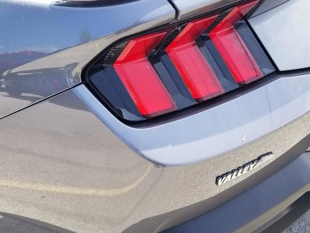 2024 Ford Mustang GT Premium photo 12
