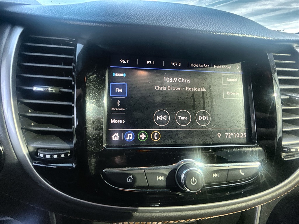 2022 Chevrolet Trax LT photo 16