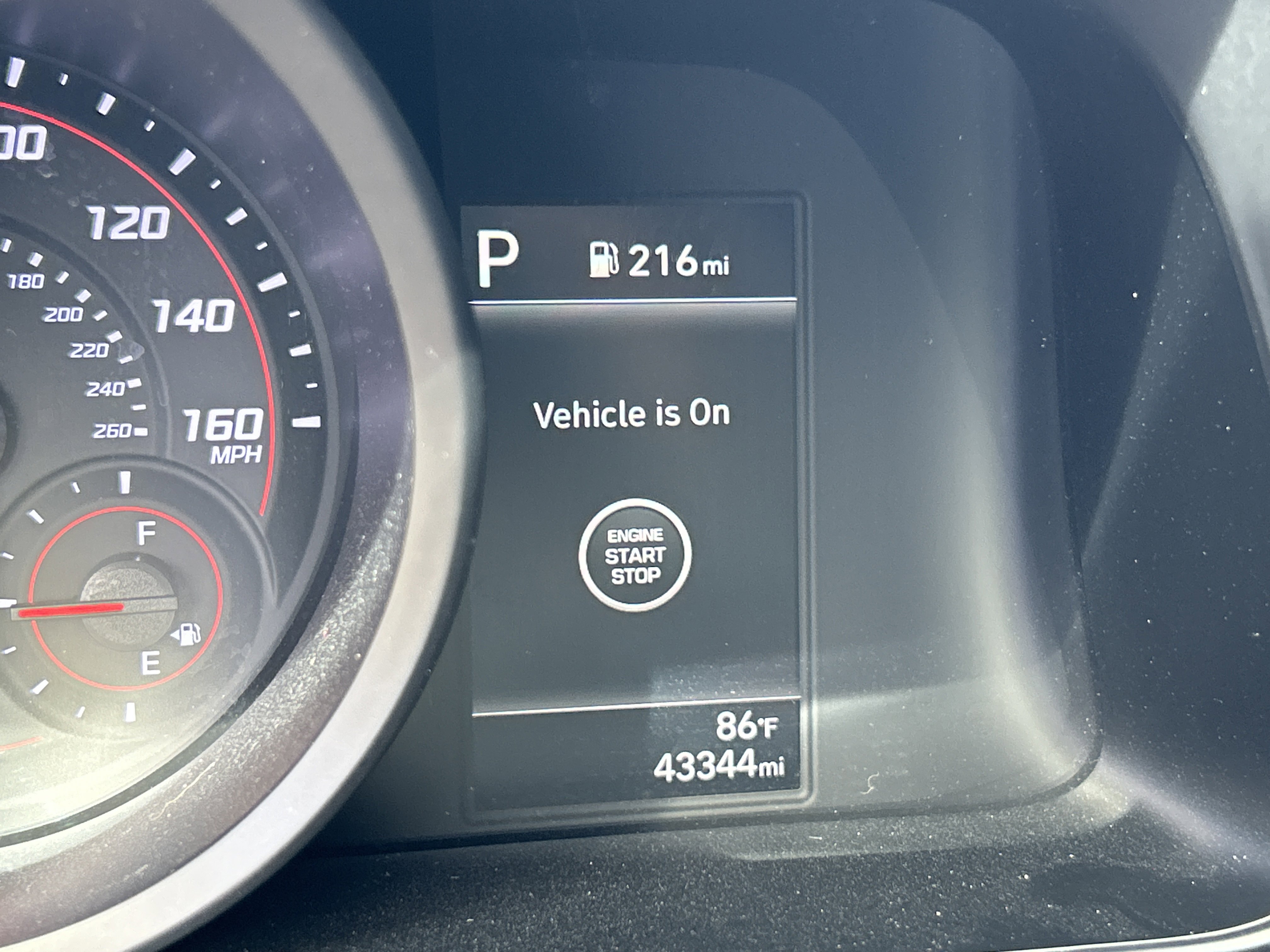 2022 Hyundai Elantra SEL photo 6
