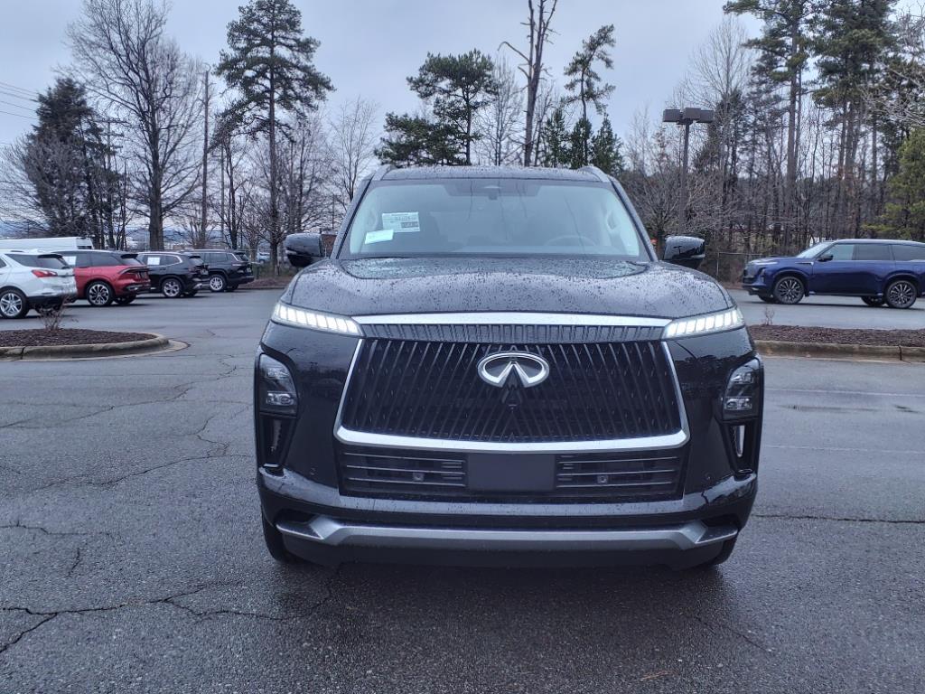 2025 Infiniti QX80 Luxe photo 2