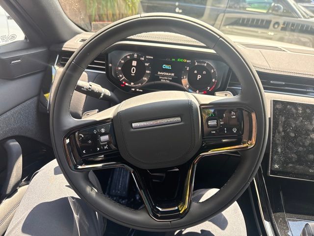 2025 Land Rover Range Rover Sport SE photo 14