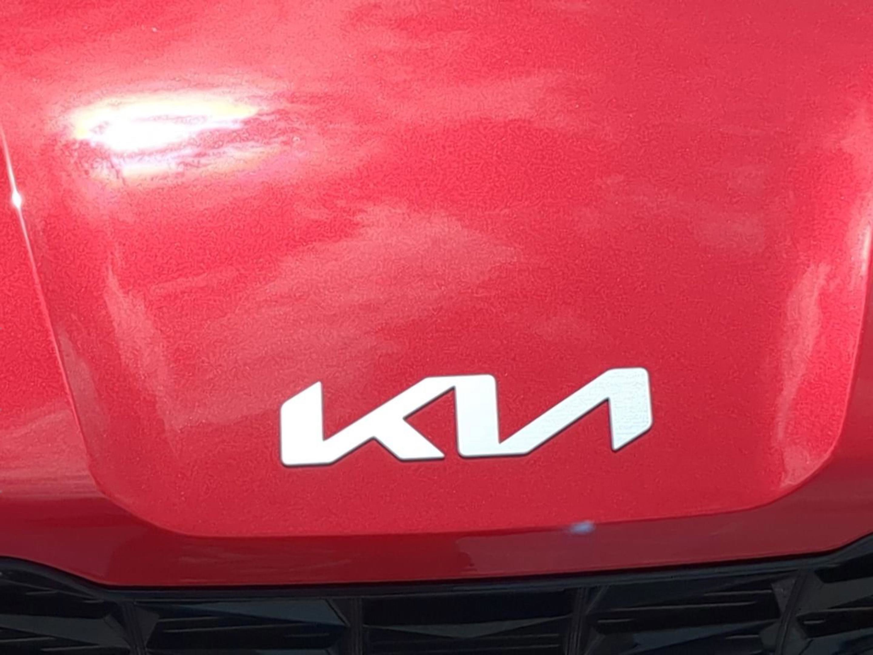 2025 Kia K5 LXS photo 14