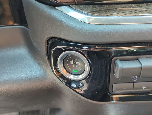 2023 Chevrolet Silverado 1500 LT Trail Boss photo 2