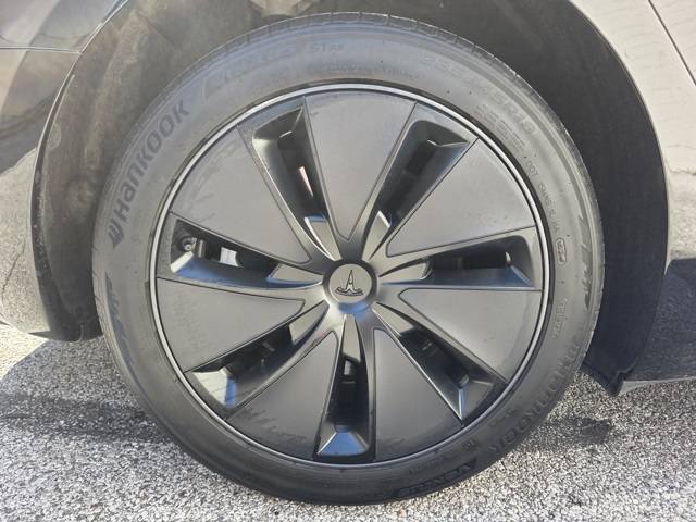 2024 Tesla Model 3 photo 21