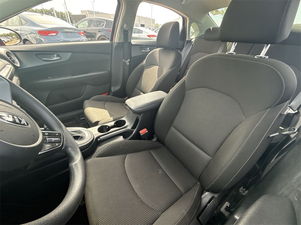 2021 Kia Forte LXS photo 13