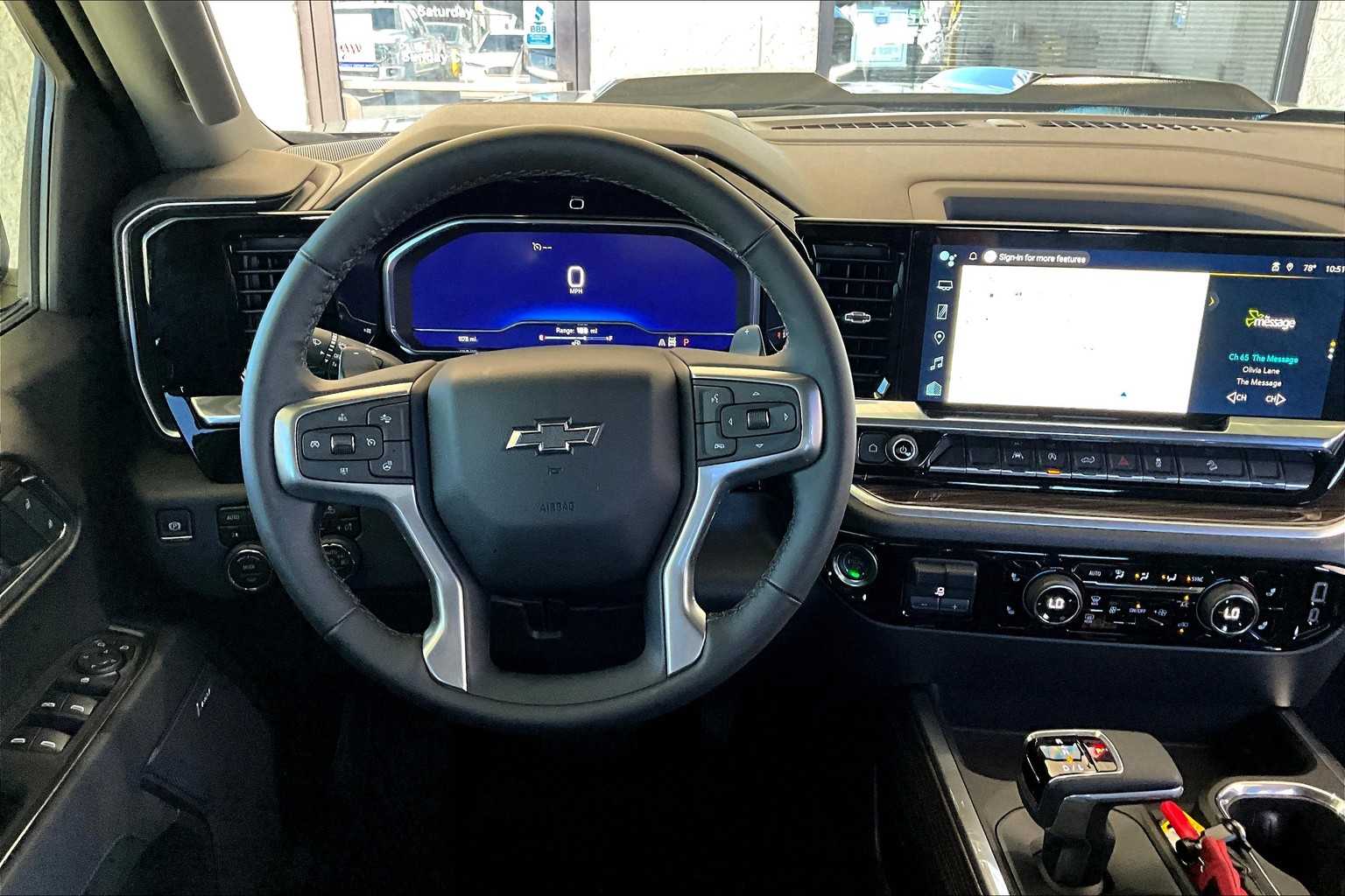 2025 Chevrolet Silverado 1500 LT Trail Boss photo 4