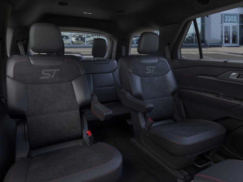 2025 Ford Explorer ST photo 11