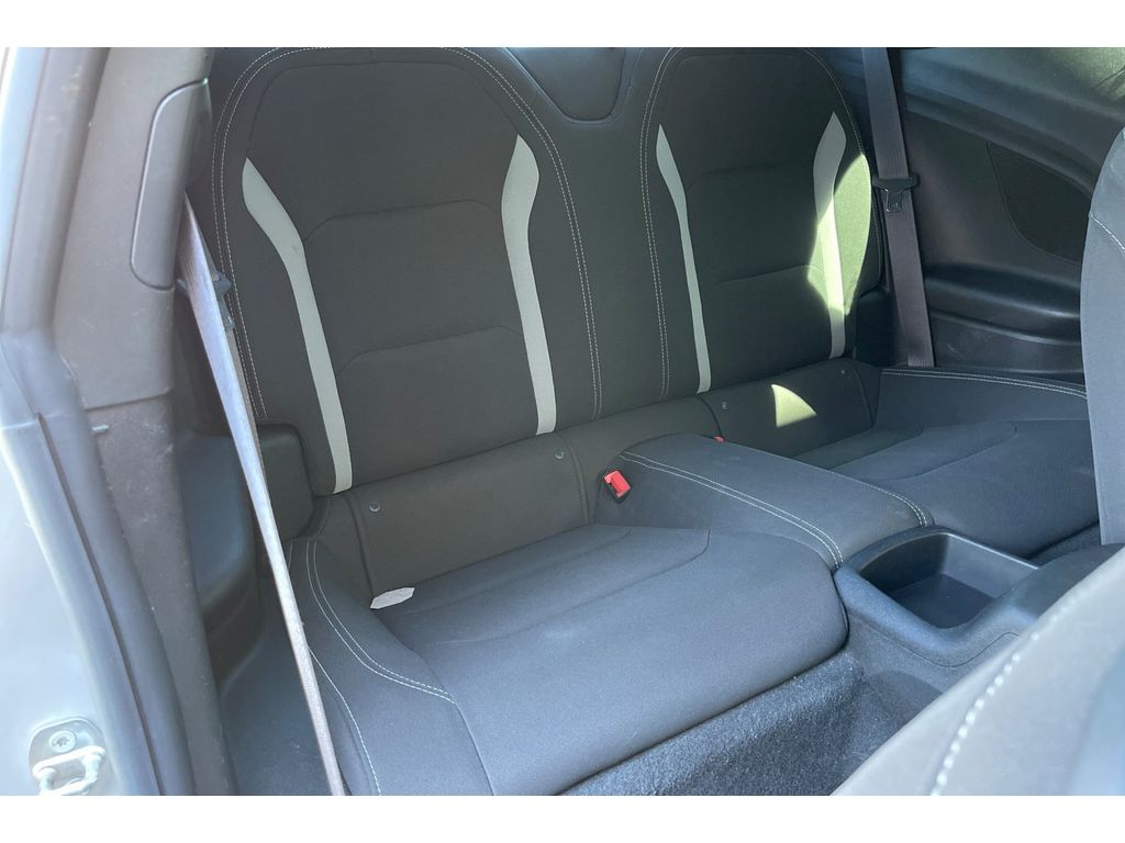 2017 Chevrolet Camaro 1LT photo 17