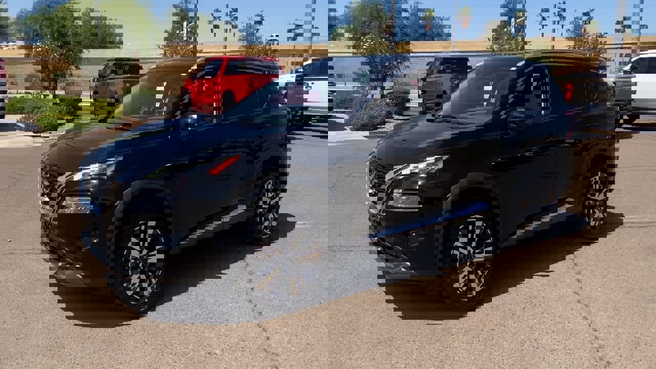 2023 Nissan Rogue SL photo 5