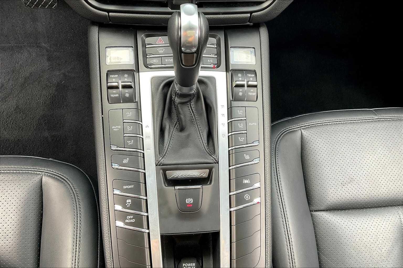 2021 Porsche Macan S photo 31