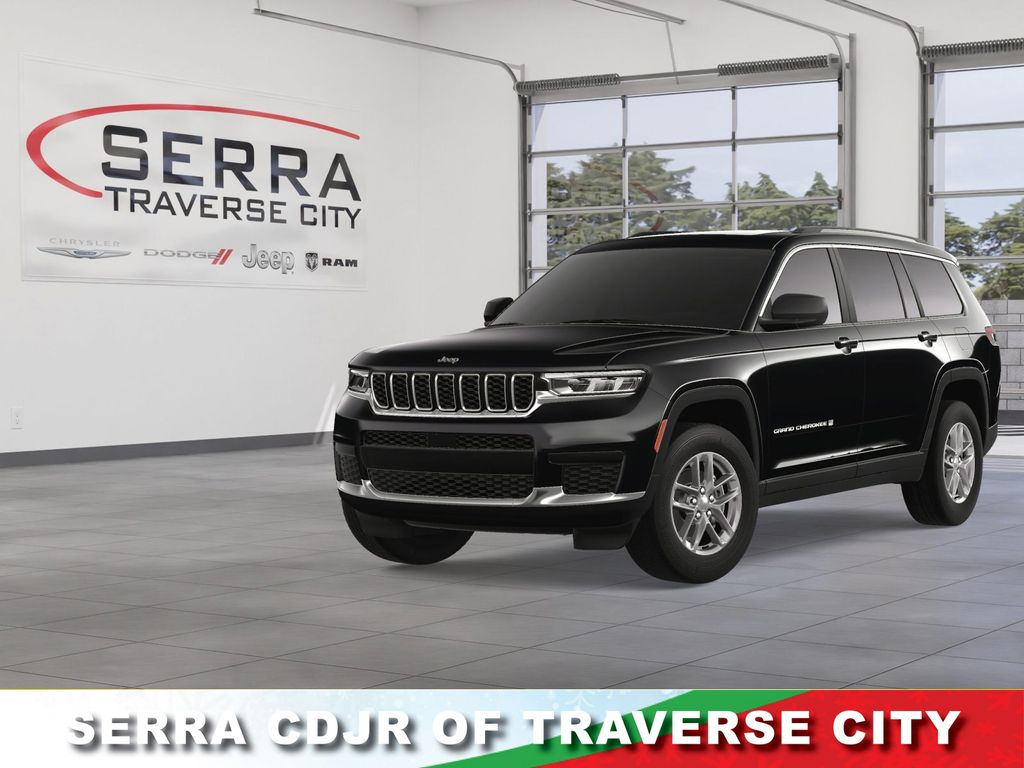 2025 Jeep Grand Cherokee L Laredo's photo