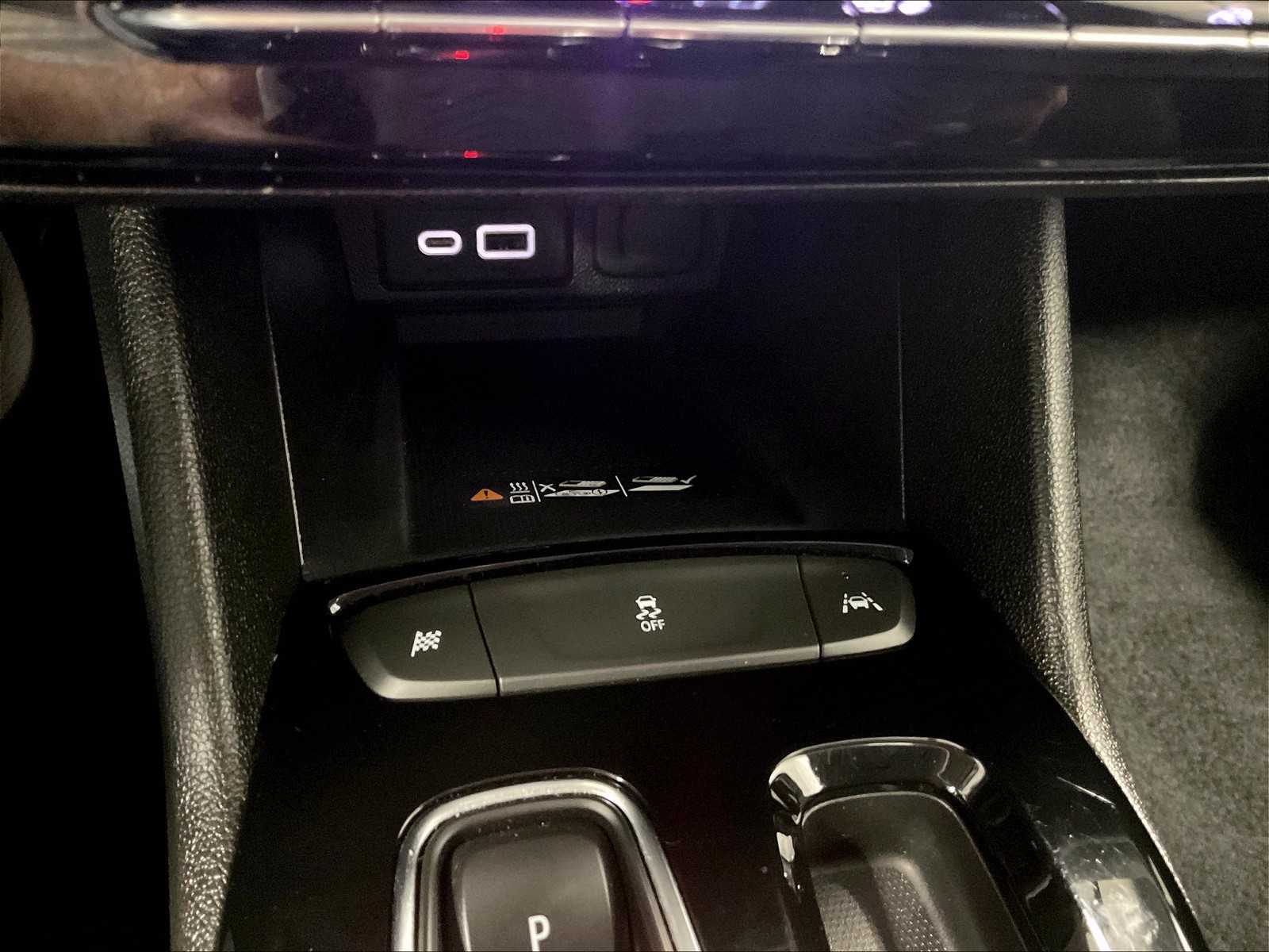 2023 Chevrolet Bolt EUV photo 24