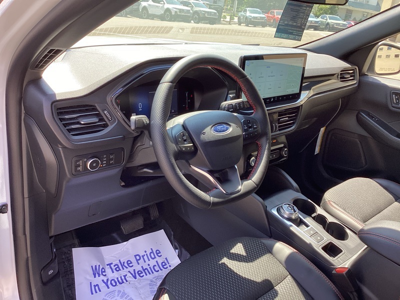 2025 Ford Escape Hybrid ST-Line Select photo 31