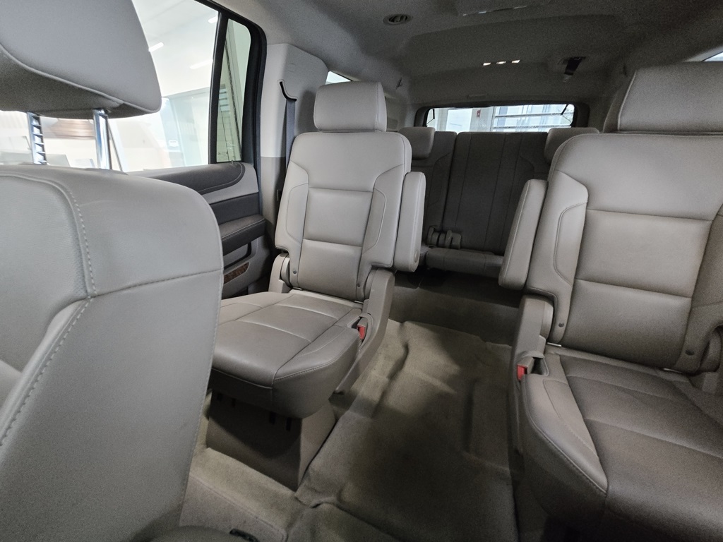 2017 Chevrolet Suburban Premier photo 42
