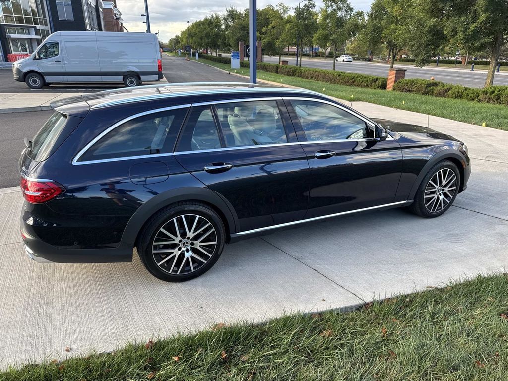 2022 Mercedes Benz E 450 4MATIC All-Terrain photo 4