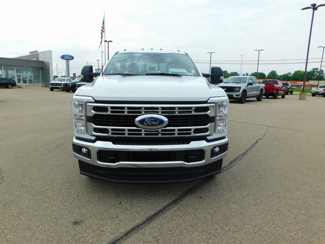 2025 Ford F-350 XLT photo 14