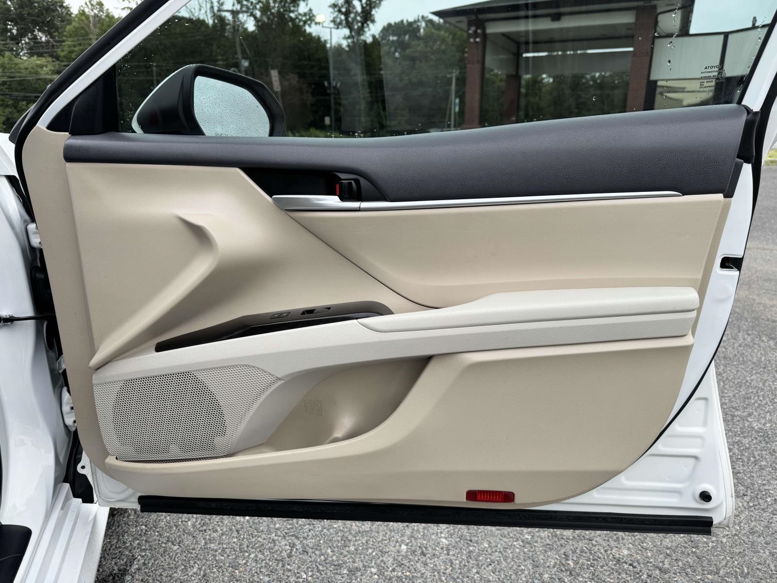2023 Toyota Camry LE photo 15