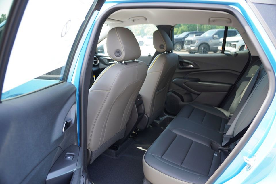 2025 Chevrolet Trax ACTIV photo 11