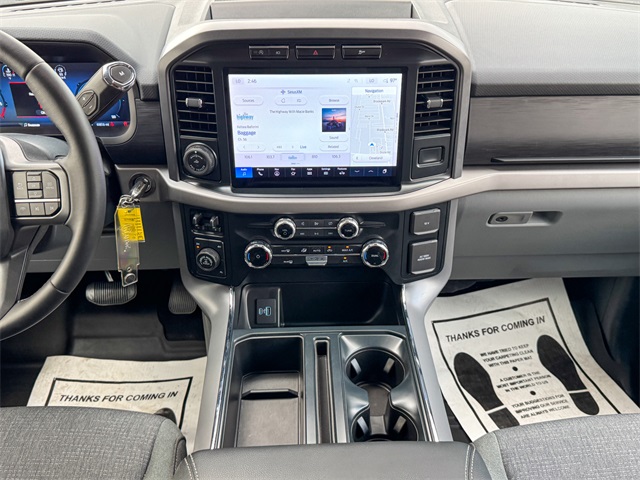 2024 Ford F-150 XLT photo 24