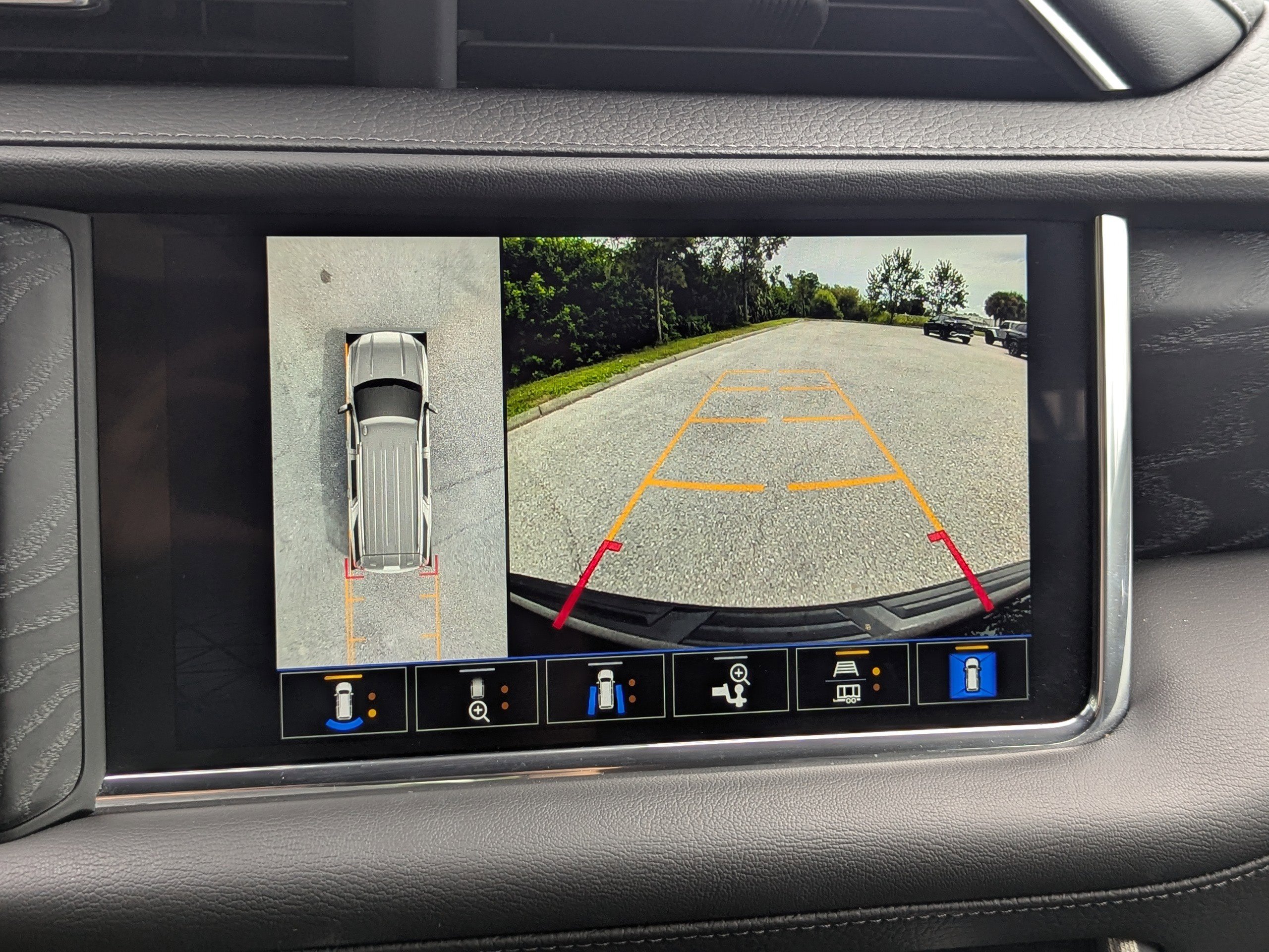 2023 Gmc Yukon Denali photo 28