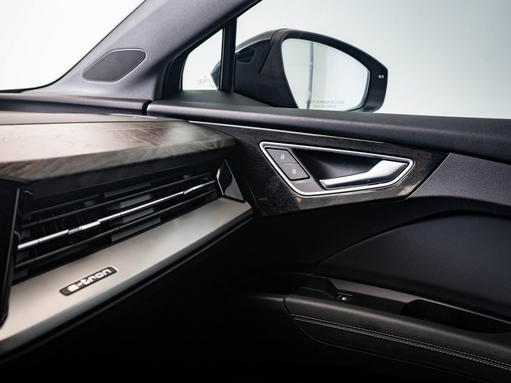 2022 Audi Q4 E-tron Premium photo 32