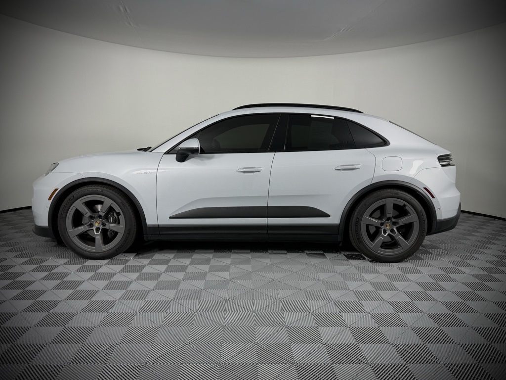 Certified 2024 Porsche Macan Base with VIN WP1AA2XA4RL001574 for sale in Liberty Lake, WA