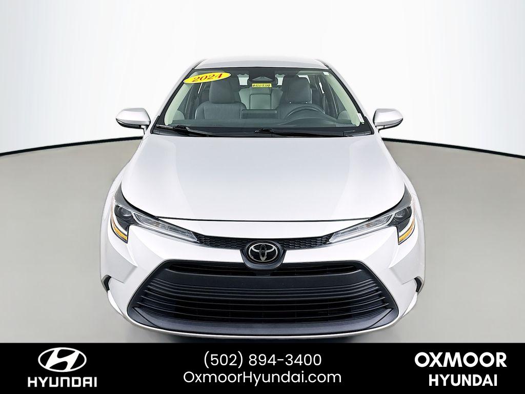 2024 Toyota Corolla LE photo 2